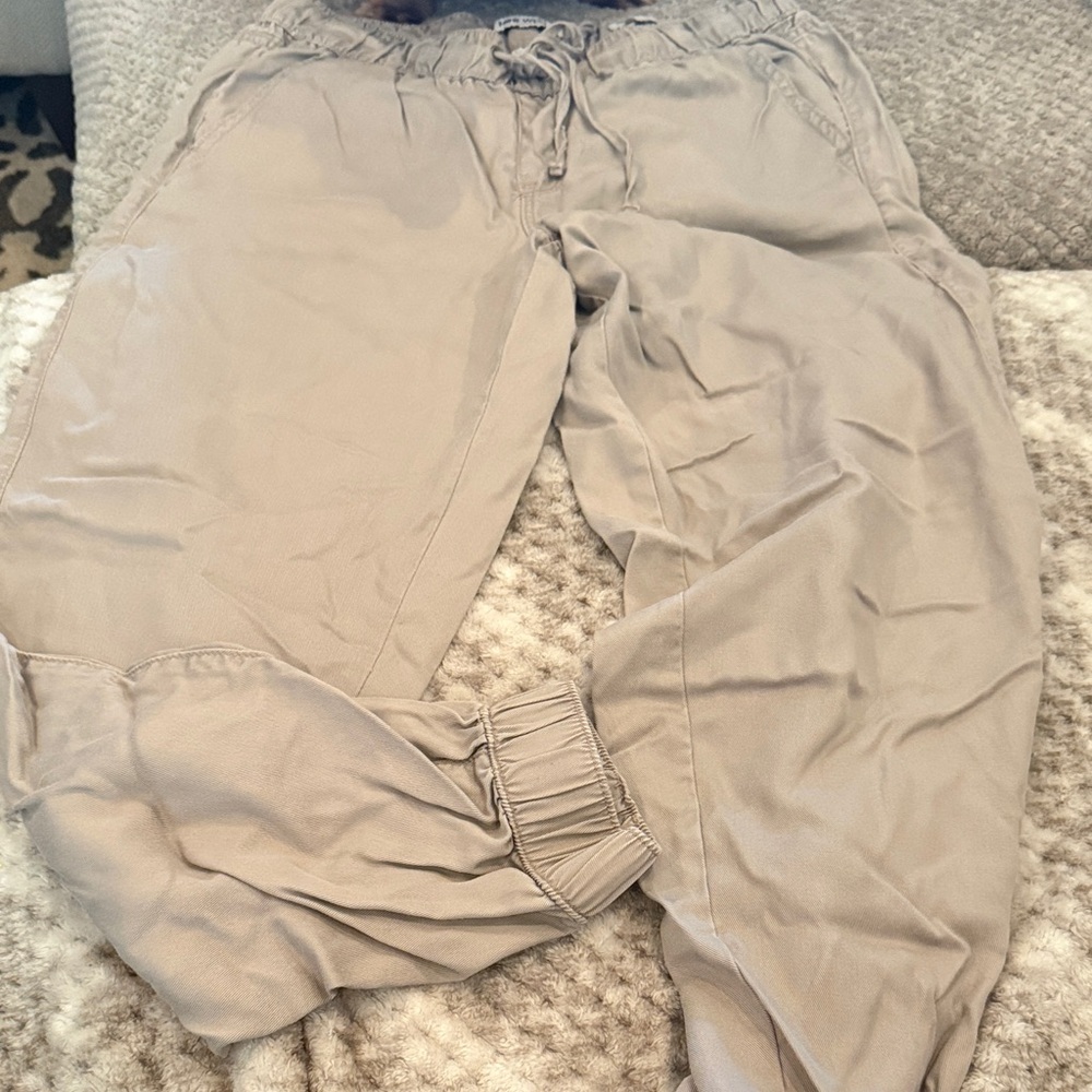 Nine West Women’s Tan Joggers